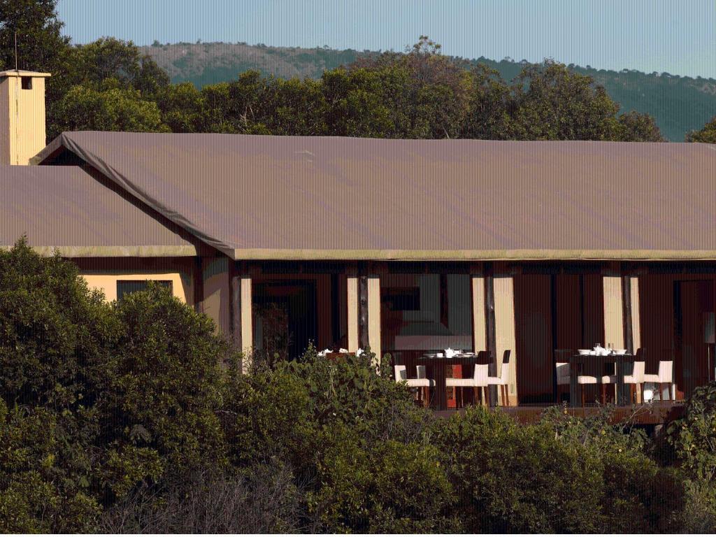 Ngerende Island Lodge (Adults Only) Maasai Mara Exteriör bild